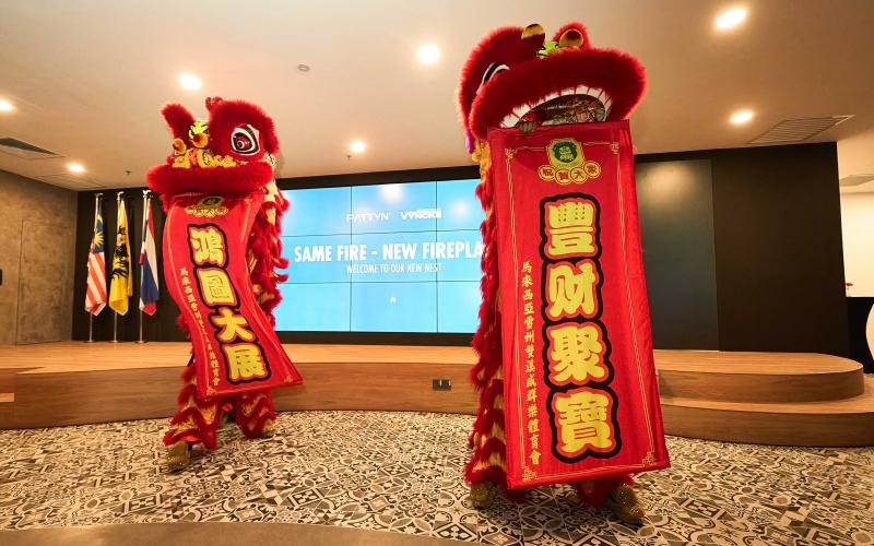 Opening Pattyn Asia office - Chinese lion dance